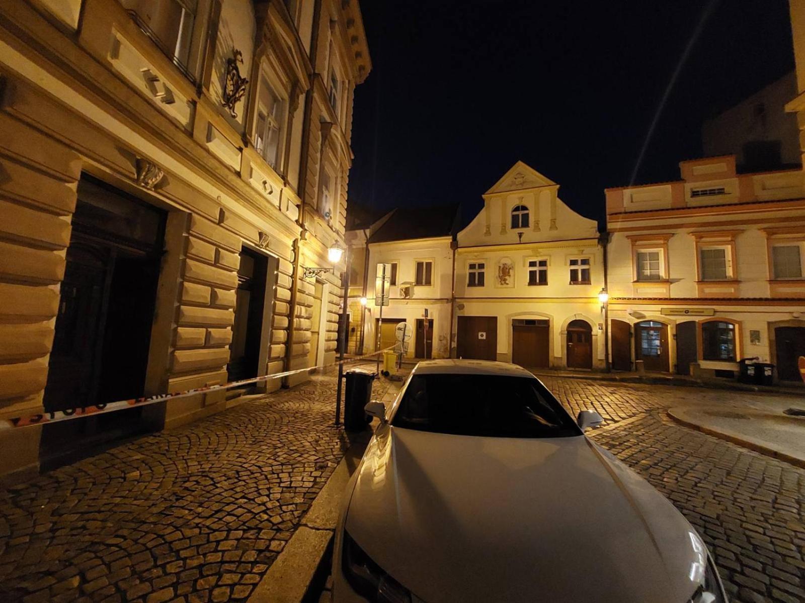 Prostorny Byt V Centru 3 Kk 80 M2 Hradec Králové Exteriér fotografie